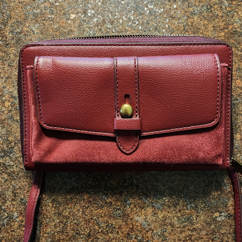 Fossil brand Burgandy Crossbody Wallet